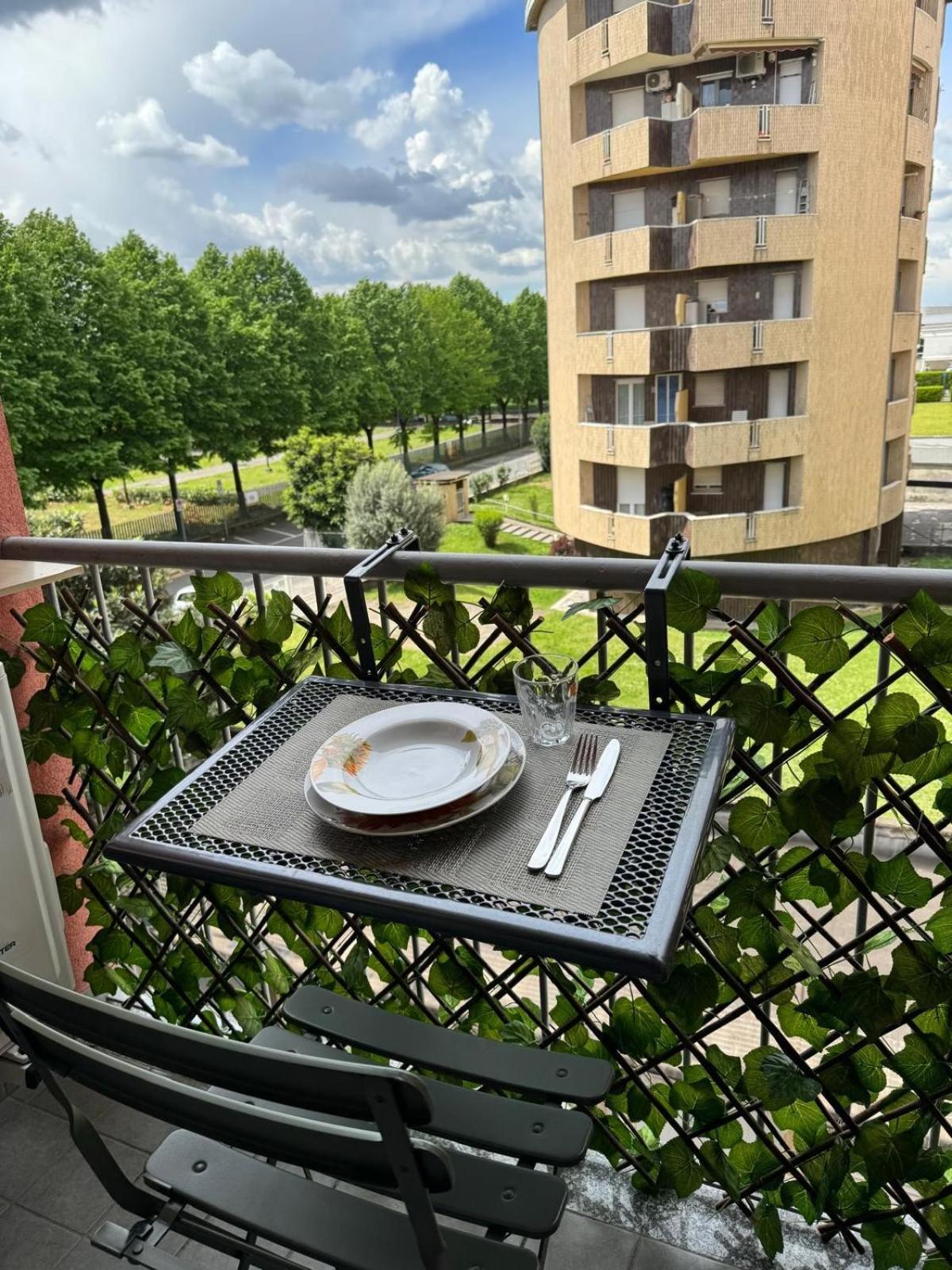 Apartamento La Casa Di Ambra Limbiate Exterior foto