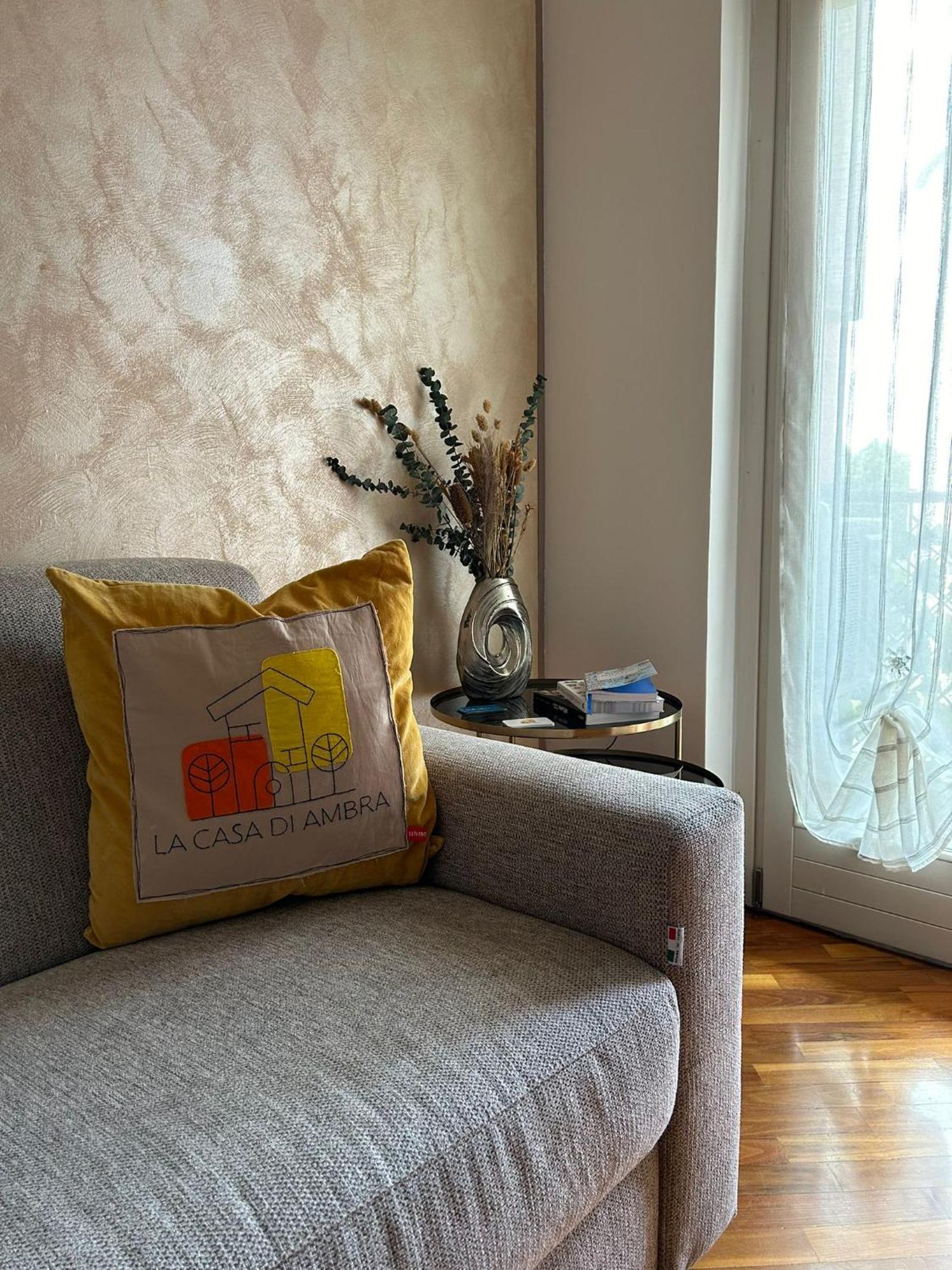 Apartamento La Casa Di Ambra Limbiate Exterior foto